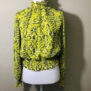 Long sleeves blouse , snake print